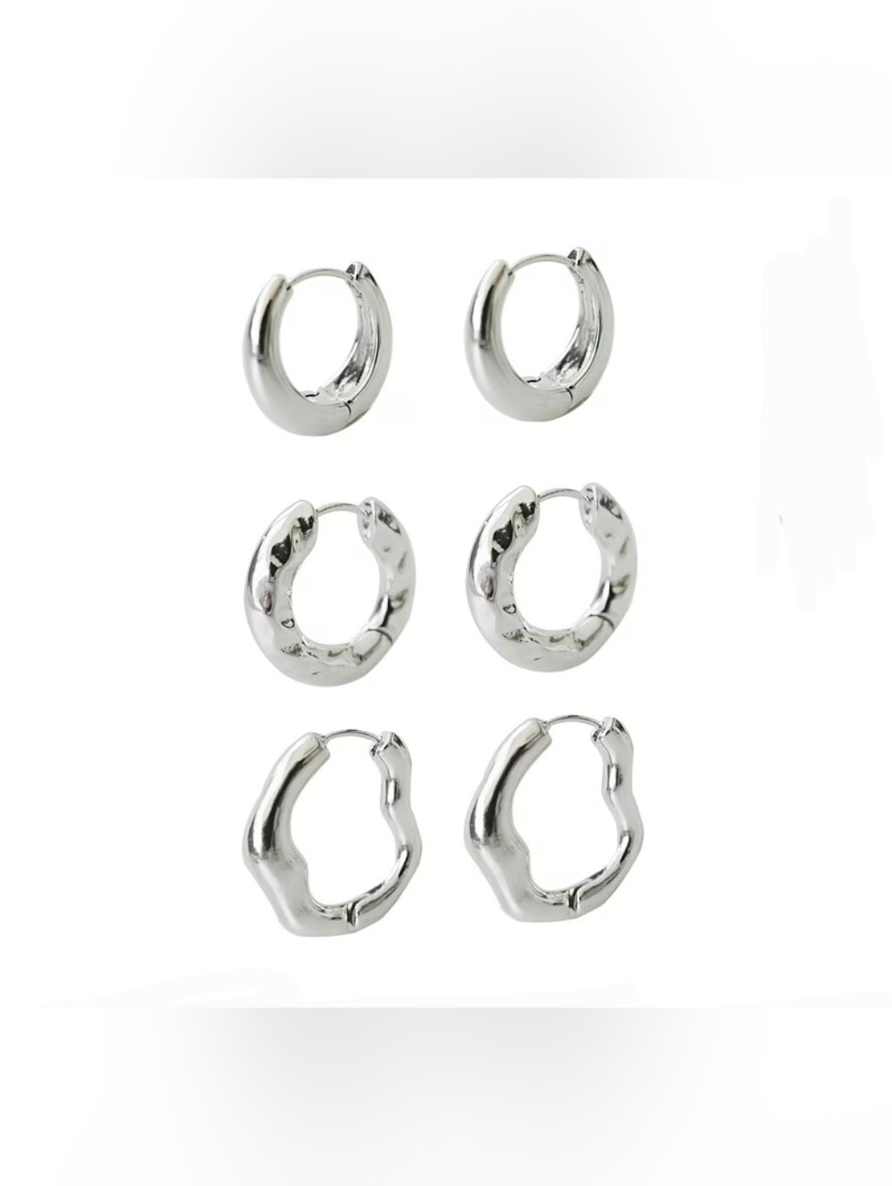 Time and Tru Women's Huggie Hoop Earring Set In Silver ( 3 Pairs) BNIB